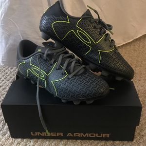 NEVER WORN. Under Armour Soccer Cleats - 3.5 Boys